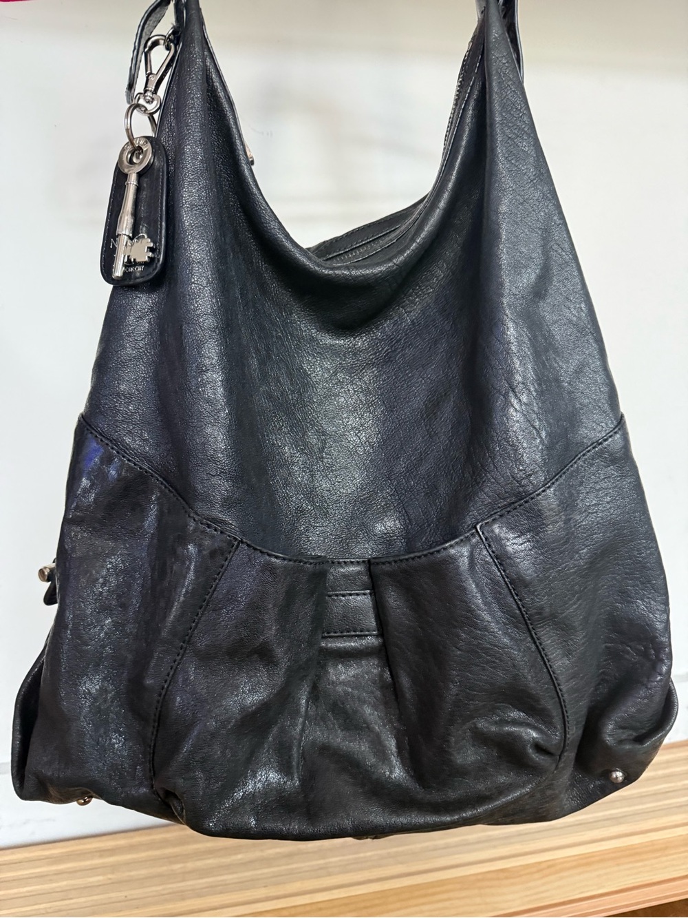 Vintage ‘09 Botkier Glazed Black Leather Hobo Bag Silver No13 Key Charm LIKE NEW